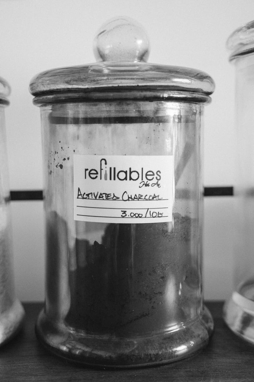 Activated Charcoal in Skin Care: Deep Cleansing Without Compromising the Skin